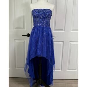 Elegant Blue Strapless Midi Dress